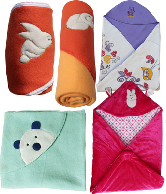 

My NewBorn Cartoon  Hooded Baby Blanket(Polyester, Multicolor