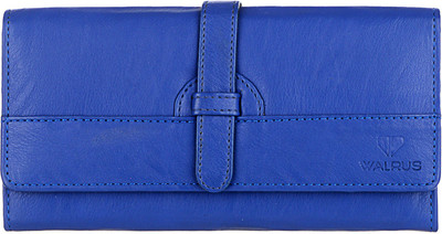 

Walrus Casual Blue Clutch
