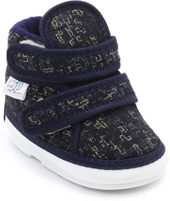 

Chiu Boys & Girls Velcro Casual Boots(Black