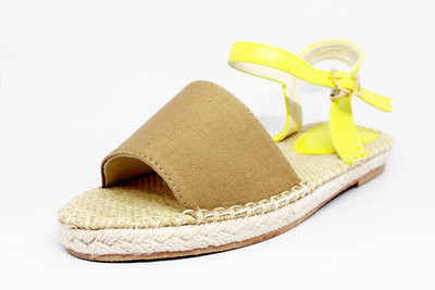 

Vstario Women Beige Casual