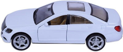 

Roadburner 1:36 Die-Cast pull back car(White)