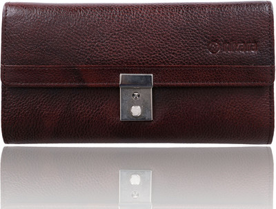 

Niyara Enterprise Casual Brown Clutch