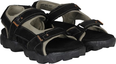 

Koxko Men Black Sandals