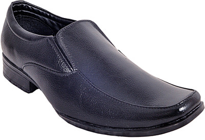 

Lakhani Vardaan Slip On For Men(Black