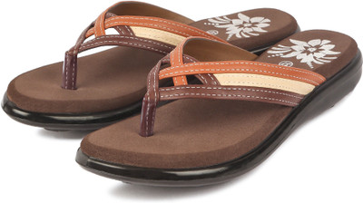 

Shooz Women BROWN Flats