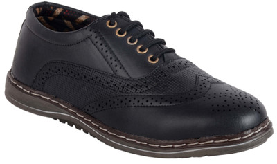 

JUMPING SHOES Casuals For Men(Black, White