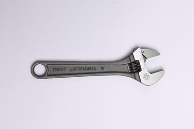 

Taparia 1170N-6 155 mm Single Sided Adjustable Wrench