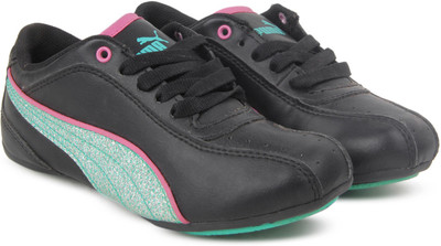 

Puma Boys & Girls Slip on Sneakers(Black, Black;mint leaf;azalea pink
