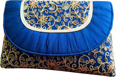 

CRAFTBAZAAR Casual Blue Clutch