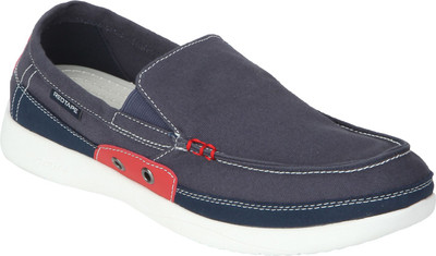 

Red Tape Men Canvas Shoes For Men(Navy