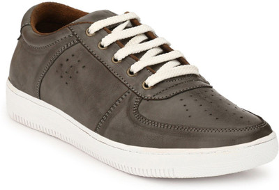 

Peponi ARTIFICIAL Leather Sports Casual Sneaker Shoes Casuals For Men(Beige