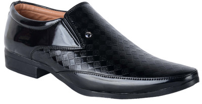 

1AAROW 1AAROW 097black REVAKO moc_ Slip On For Men(Black