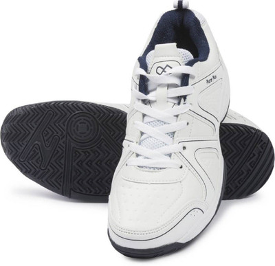 Pure play shoes shop