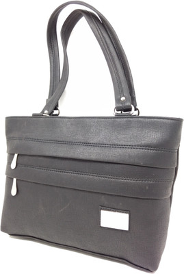 

SM Shopper Women Casual, Formal, Evening/Party Leatherette Sling Bag/Front2chain/Black Shoulder Bag(Black, 5 L)