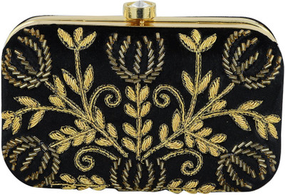 

Tooba Handicraft Party Black Clutch