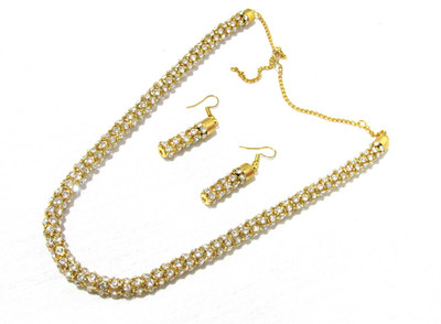 SHREE MAULI CREATION Alloy Gold-plated White Jewellery Set(Pack of 1)