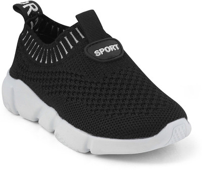 

KITTENS Boys Slip on Running Shoes(Black