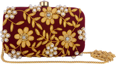 

REZZY Party Red Clutch