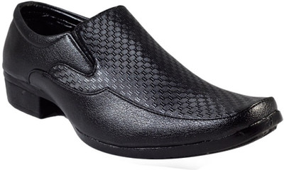 

MarcoUno BLACK FORMAL SHOES Party Wear For Men(Black