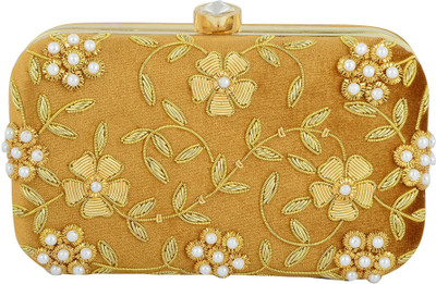 

Tooba Handicraft Party Gold Clutch