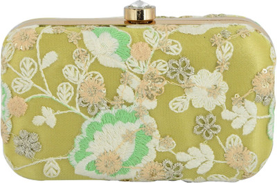 

Tooba Handicraft Party Green Clutch