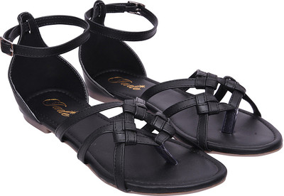 

Jade Women Black Flats