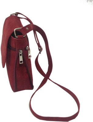 

Essart Girls Casual Maroon Leatherette Sling Bag