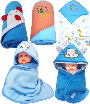 

BRANDONN Abstract  Hooded Baby Blanket(Polyester, FEROZI