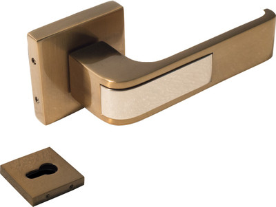 

QSEVEN Zinc Door Pull(Multicolor Pack of 1)