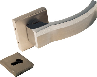 

QSEVEN Zinc Door Pull(Silver Pack of 1)