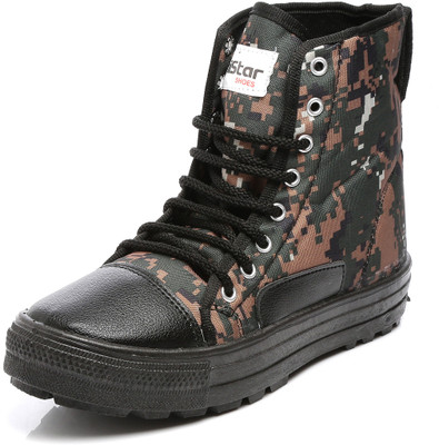 

Unistar Boots For Men(Multicolor, Cobraprint