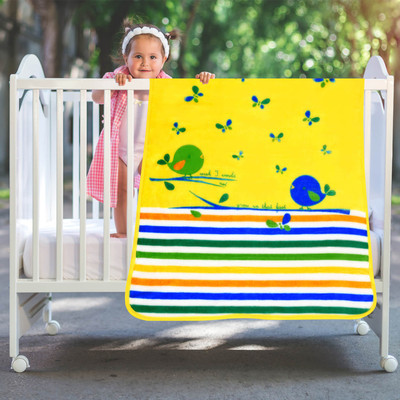 

A Home's Grace Cartoon  AC Blanket(Polyester, Yellow