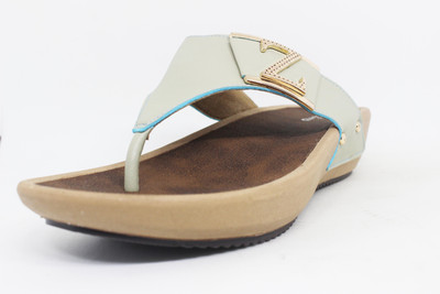 

Vstario Women Cream Casual