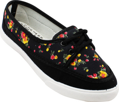 

Claptrap Casuals For Women(Red