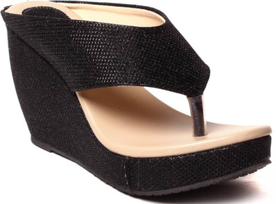 

Alexus Women Black Flats