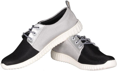 

Kaneggye Running Shoes For Men(Multicolor, Silver