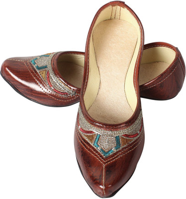 

DFR Ethnic Dark Brown Jutis For Women(Brown, 06 dark brown