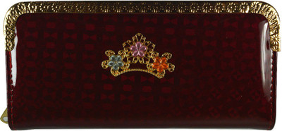 

Glitters Online Casual Red Clutch