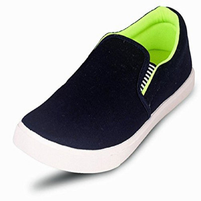

ShoetoeZ Pilot5 Loafers For Men(Multicolor, Black & green