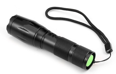 

ACUTAS Zoomable 4000LM LED Waterproof Torch(Black)