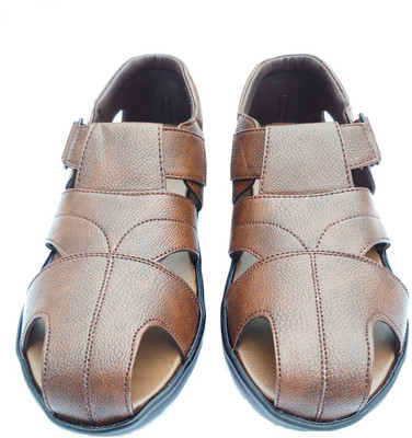 

Lavister Men Brown Casual