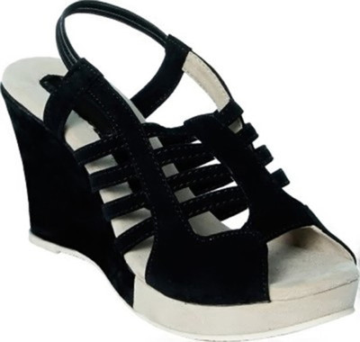 

affron Women Black Wedges