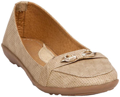 

Estatos Women Cream Bellies