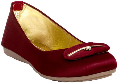 

Estatos Women Maroon Bellies