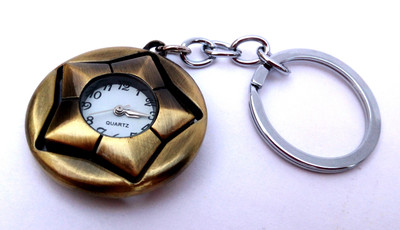 

JOSHISNEST Stylish Brown Rotating Star Watch Key Chain(Brown)