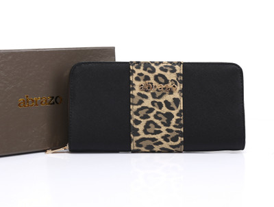 

abrazo Casual Black Clutch