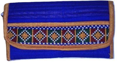 

KutchKalaHouse Casual Blue Clutch