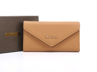 

abrazo Party Beige Clutch