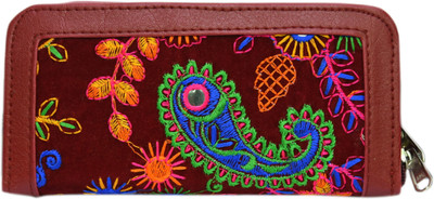 

Kalakriti handicrafts Casual Maroon Clutch