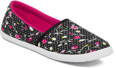 

Asian Casuals For Women(Black, Red